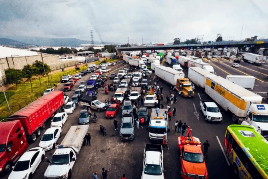 Localizan con vida a coordinador de ACME tras bloqueos de transportistas en Edomex Localizan con vida a coordinador de ACME tras bloqueos de transportistas en Edomex