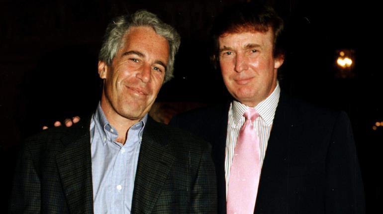 Trump fue informado en mayo que aparecía muchas veces en archivos del caso Epstein: WSJ