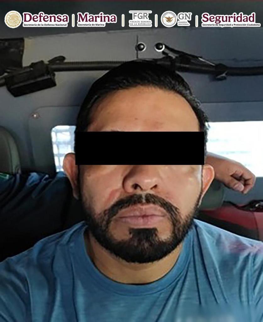 Trasladan a la FEMDO-CDMX a Ulises "N", presunto líder de La Barredora