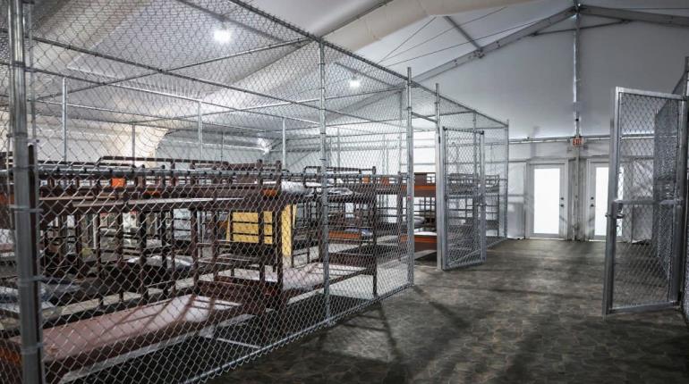 Consulado de México en Miami visita a connacionales detenidos en "Alligator Alcatraz"