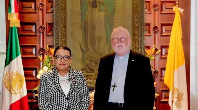 Segob se reúne con secretario de El Vaticano