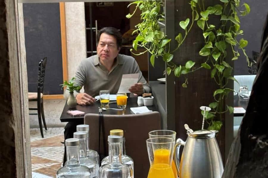 Captan a secretario de Educación vacacionando en Portugal Captan a secretario de Educación vacacionando en Portugal