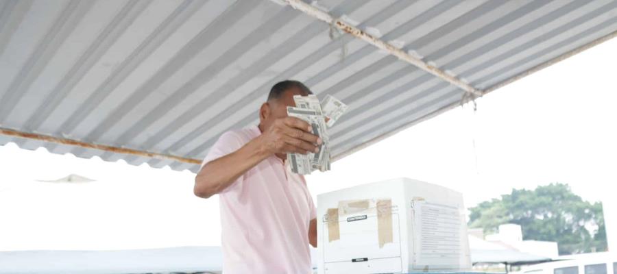 Destruye INE Tabasco 10 mil credenciales devueltas por la ciudadanía Destruye INE Tabasco 10 mil credenciales devueltas por la ciudadanía