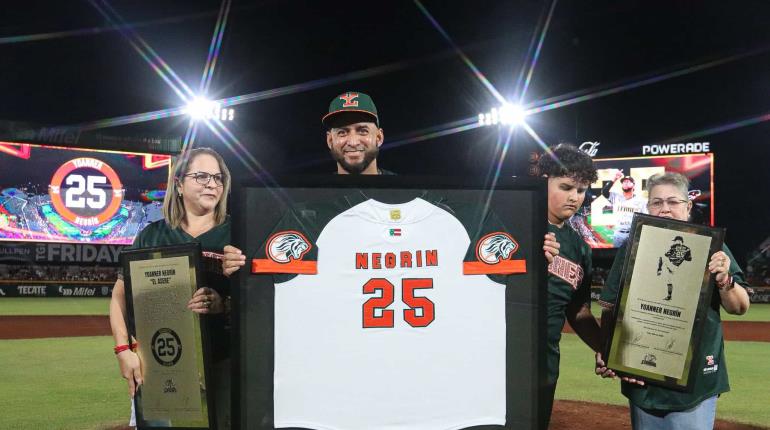 Leones de Yucatán retira el número 25 de Yoanner Negrín