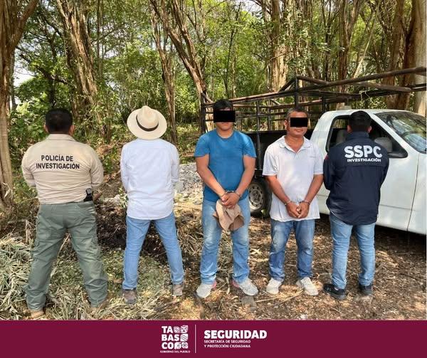 Detiene FIRT Olmeca a 2 hombres por tirar escombros en la recién limpiada Laguna del Camarón Detiene FIRT Olmeca a 2 hombres por tirar escombros en la recién limpiada Laguna del Camarón