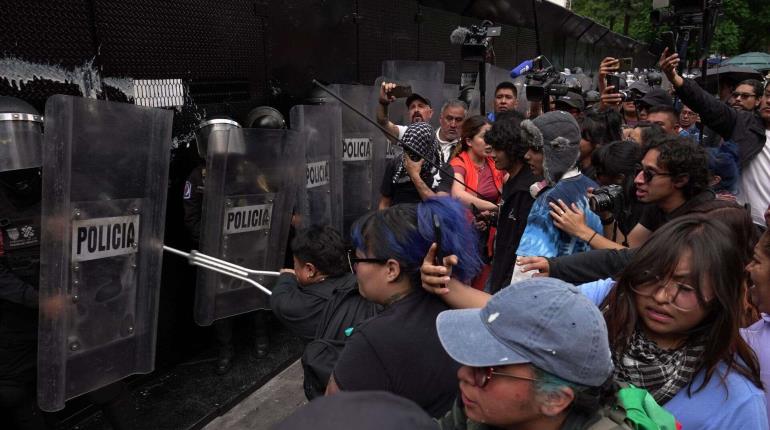 Tercera protesta contra la gentrificación arranca con enfrentamiento en la CDMX
