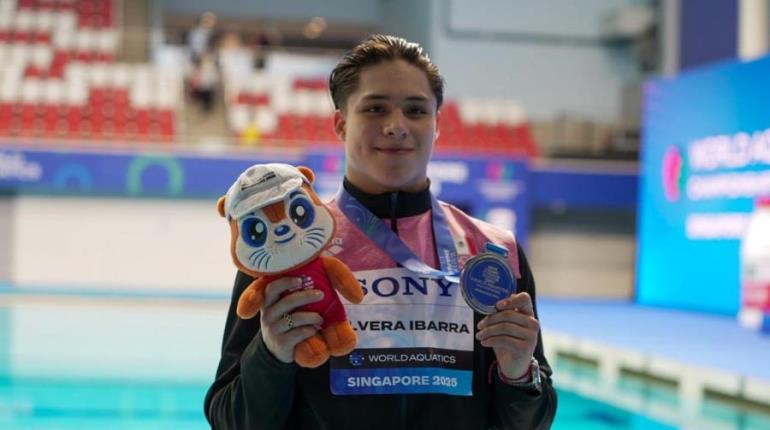 ¡Mexicano de plata! Osmar Olvera consigue 2do lugar en trampolín de 1 metro en Singapur 2025