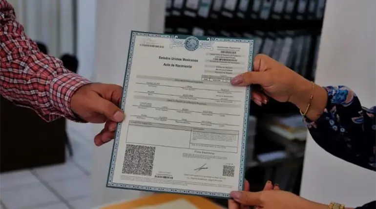 Alerta consulado de M&eacute;xico en Houston por "mercado negro" de actas de nacimiento para cubanos