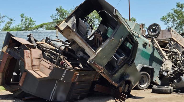 FGR destruye 23 vehículos "monstruos" en Tamaulipas