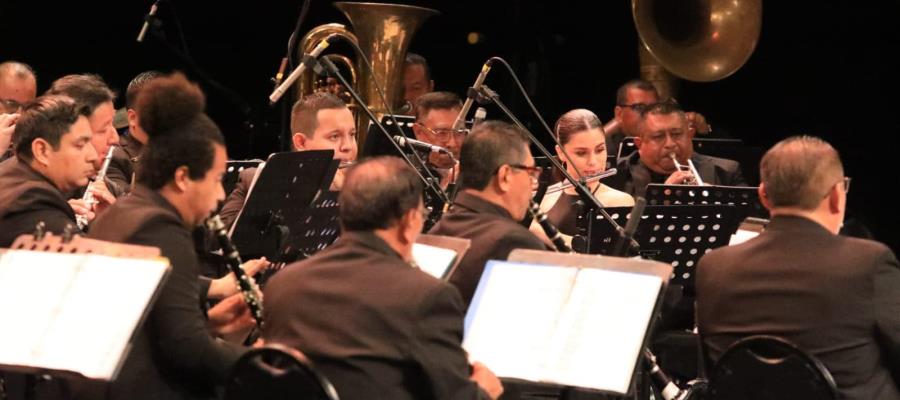 Se presenta la banda de músicos del Gobierno del Estado, ahora como banda sinfónica