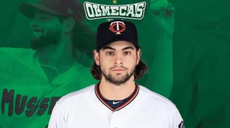 Anuncia Olmecas al zurdo Denny Bentley como nuevo lanzador