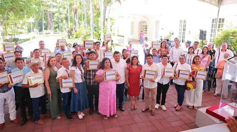 Galardonan a 39 artesanos ganadores del vigésimo séptimo Gran Concurso Estatal de Artesanías de Tabasco 2025