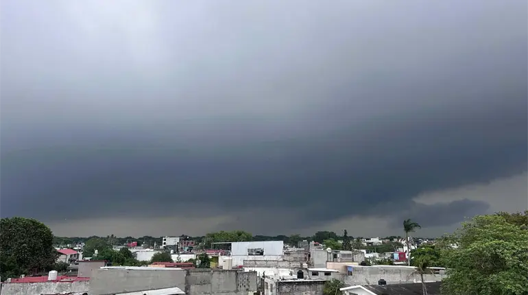 Lluvias moderadas se esperan este viernes en Tabasco por onda tropical 18