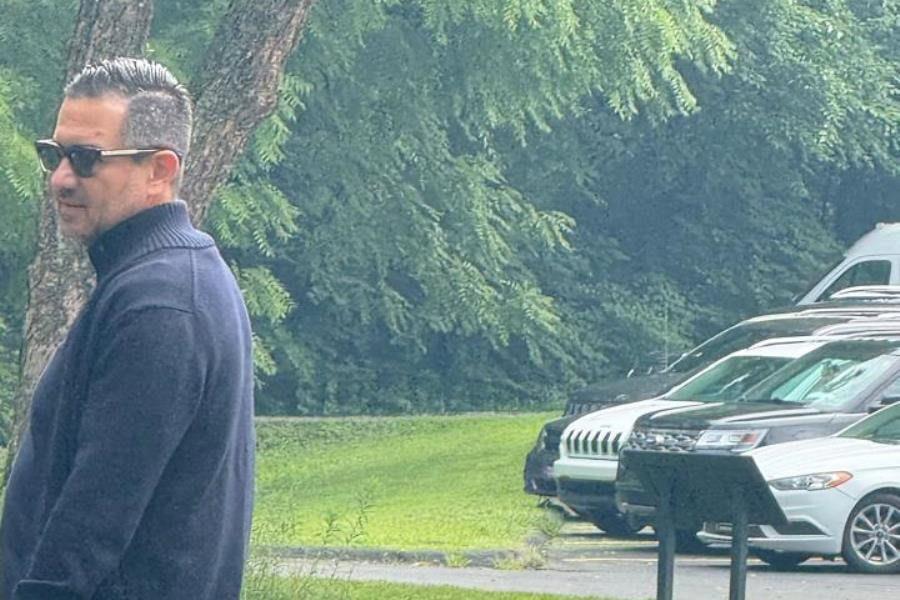 Duarte exhibe a Yunes de llevar a sus hijos a curso de verano en escuela de "millonarios" en EE.UU.