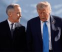 Trump eleva a 35% aranceles a productos canadienses fuera del T-MEC