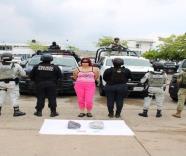 La detienen con droga y dinero en efectivo en Casa Blanca