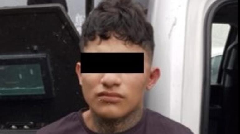 Detienen a narcomenudista en avenida Los Ríos; le aseguran arma de fuego