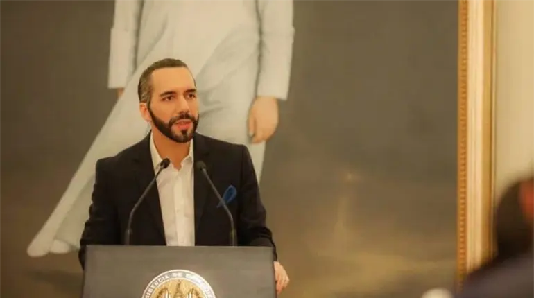 "Respetamos al pueblo de El Salvador"; Sheinbaum evita abundar sobre reelección de Bukele