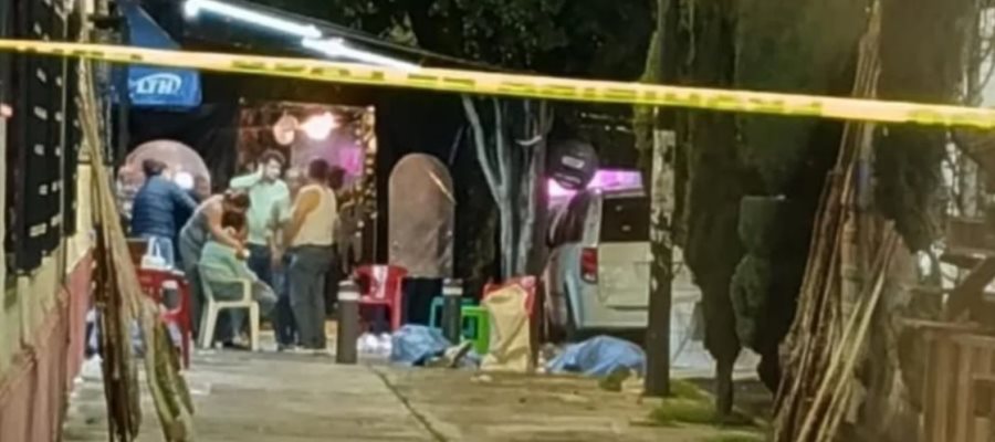 Asesinan a balazos a 3 hombres en la alcaldía Cuauhtémoc, CDMX Asesinan a balazos a 3 hombres en la alcaldía Cuauhtémoc, CDMX