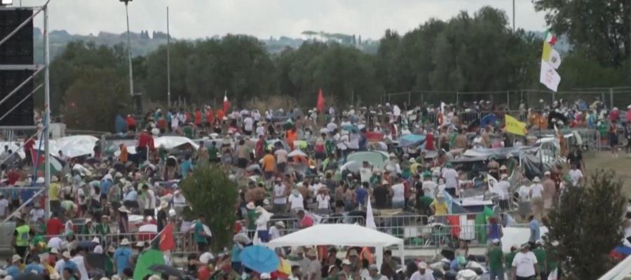 Jóvenes de todo el mundo se congregan en Roma para el Jubileo 2025 Jóvenes de todo el mundo se congregan en Roma para el Jubileo 2025