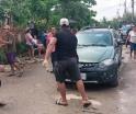 Retienen vehículo de funcionario en protesta por 3 días sin luz en Nacajuca