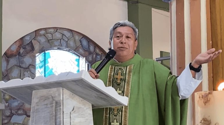 A no poner el corazón en riquezas terrenales, ni alimentar la avaricia: Padre Tiktokero a fieles