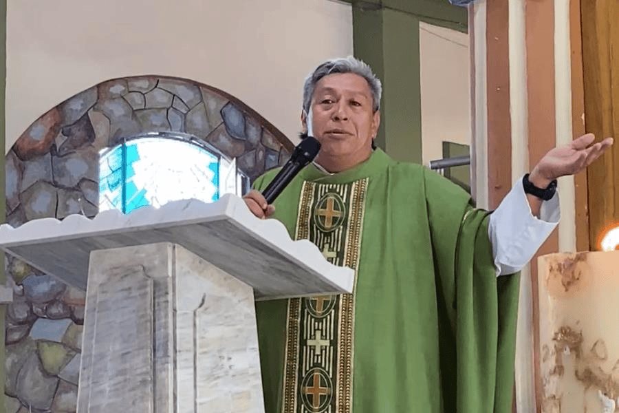 A no poner el corazón en riquezas terrenales, ni alimentar la avaricia: Padre Tiktokero a fieles A no poner el corazón en riquezas terrenales, ni alimentar la avaricia: Padre Tiktokero a fieles