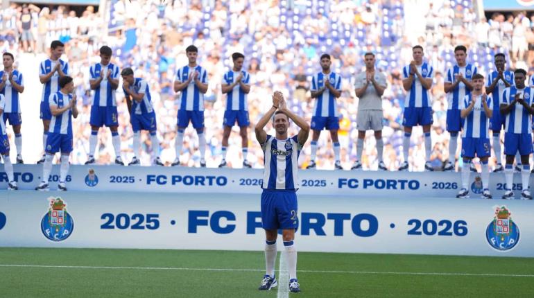 El neerlandés, Luuk de Jong es el nuevo fichaje del Porto