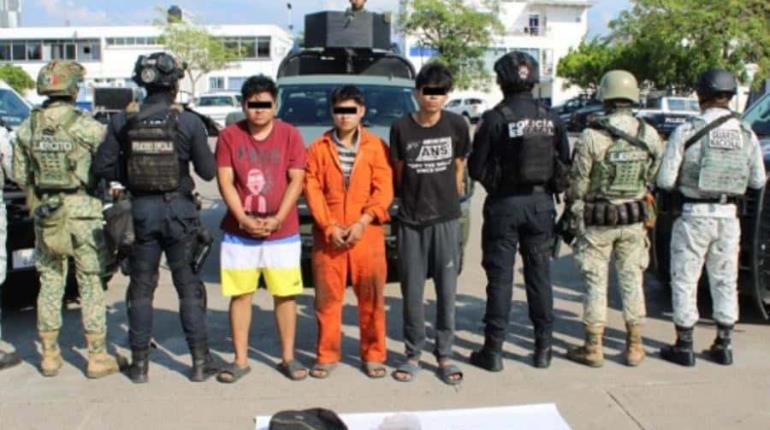 Detienen a tres narcomenudistas con motos robadas en Centro