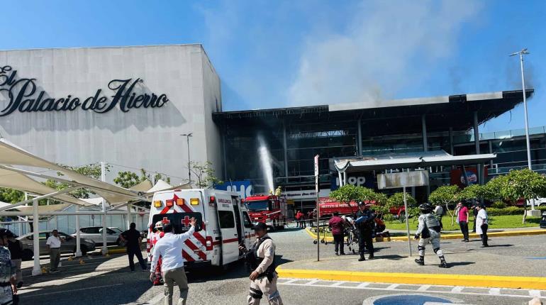 Caos y heridos deja explosión en Altabrisa Villahermosa