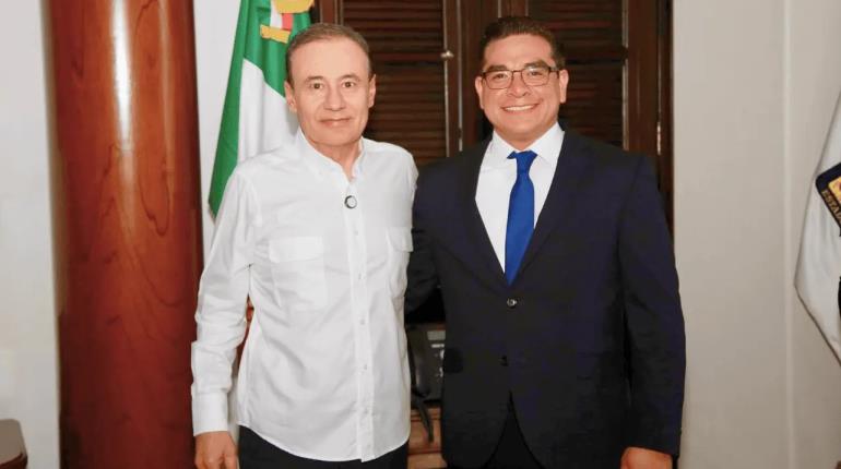 Durazo nombra a hijo de Guadalupe Taddei, presidenta del INE, como su secretario particular