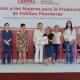 Realizan segunda entrega de aves de traspatio del programa Impulso a las Mujeres de Centro