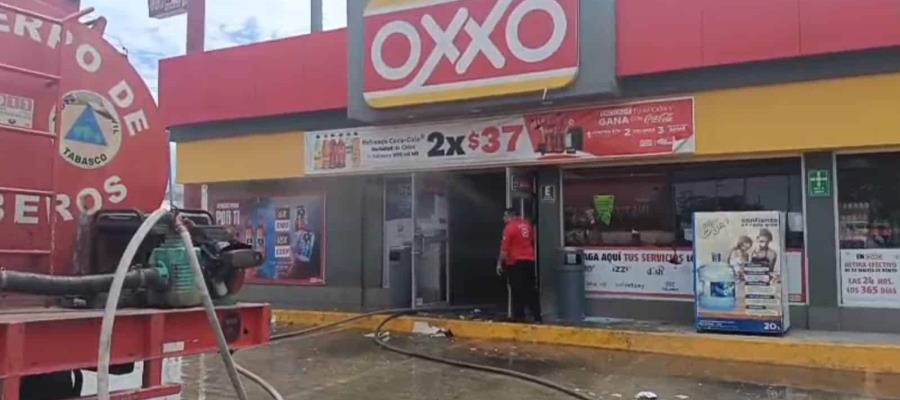 Nueva jornada de asaltos a comercios en Centro; incendian un Oxxo Nueva jornada de asaltos a comercios en Centro; incendian un Oxxo