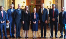 Walmart Inc. confirma inversiones y compromiso de integrarse al Plan México: Sheinbaum