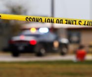 Menor asesina a disparos a sus padres en Florida, y se entrega a la policía