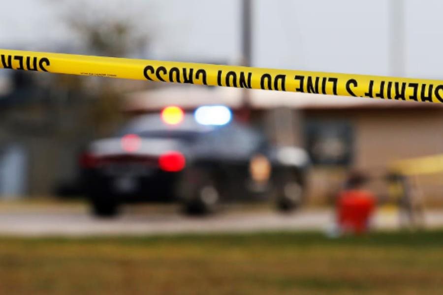 Menor asesina a disparos a sus padres en Florida, y se entrega a la policía Menor asesina a disparos a sus padres en Florida, y se entrega a la policía