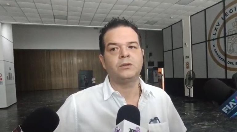De "cobardía" califica Granier iniciativa de May para no entregar informe de manera personal al Congreso local