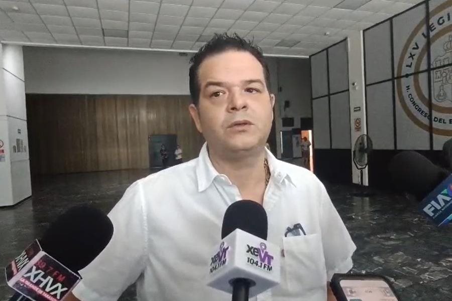 De "cobardía" califica Granier iniciativa de May para no entregar informe de manera personal al Congreso local De "cobardía" califica Granier iniciativa de May para no entregar informe de manera personal al Congreso local