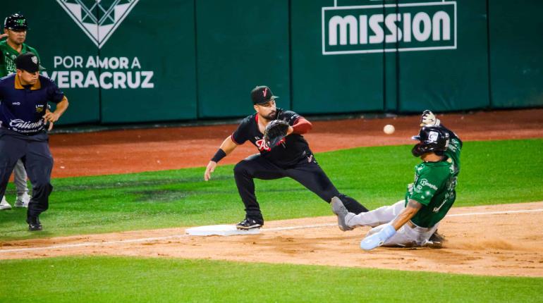Olmecas aprovecha errores de Veracruz para quedarse con el primero de la serie 9-5