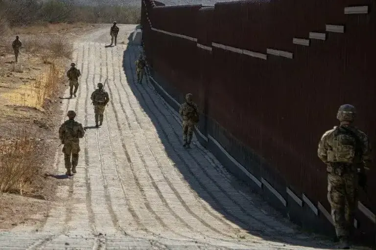 Comando Norte de EE. UU. toman 51 kilómetros de la frontera con México