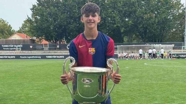 Robert Oliveras, la nueva joya de la selección mexicana sub-15, es canterano del Barcelona
