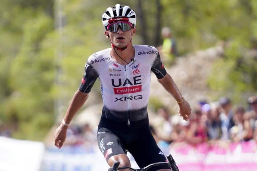 Isaac del Toro llega en lugar 37 en la segunda etapa de la Vuelta a Burgos Isaac del Toro llega en lugar 37 en la segunda etapa de la Vuelta a Burgos