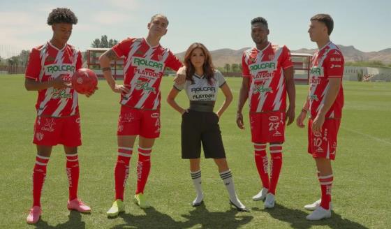 Eva Longoria, inversionista de Necaxa, avala que no haya ascensos en la Liga MX