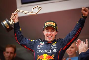 Checo Pérez, 21 veces mejor que Lawson y Tsunoda juntos en Red Bull