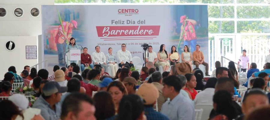 700 toneladas de basura se recolectan cada mes en Centro: Osuna 700 toneladas de basura se recolectan cada mes en Centro: Osuna