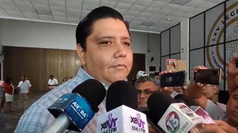 Queda en manos de la Secretaría de Gobierno quitar FIAT notarial a Adán Augusto: Nelson Gallegos
