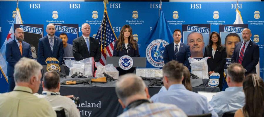 "Más de un millón" de migrantes se fueron de EE. UU. por su cuenta: Noem