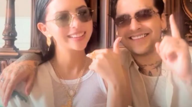 Critican a Nodal y Ángela Aguilar tras publicar trend de confesiones en TikTok