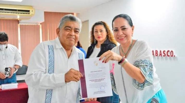 Marchan en apoyo a Jorge Flores, exdirector del Tec de Comalcalco