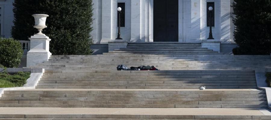 Trump expulsará a personas sin hogar en Washington Trump expulsará a personas sin hogar en Washington